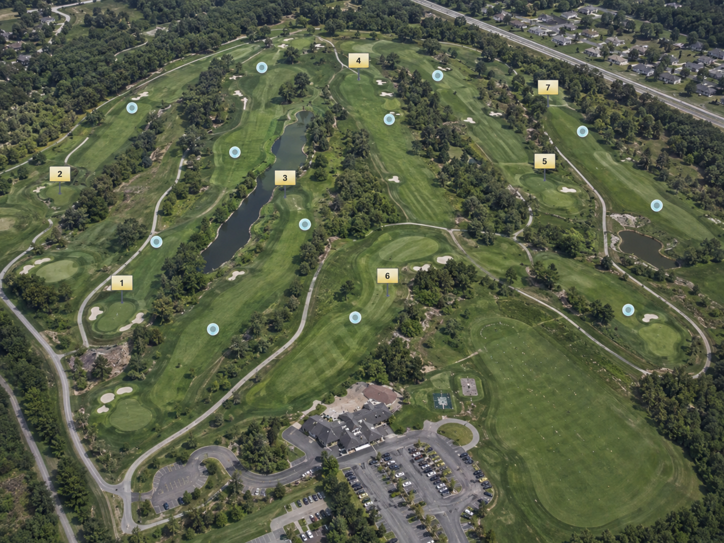 SafeTee live operational course view showing course-wide group locations and pace visibility